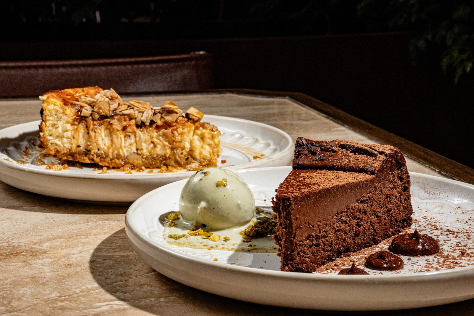 Torta basca y torta de chocolate